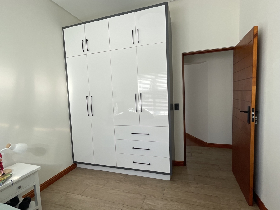3 Bedroom Property for Sale in Laguna Sands Western Cape